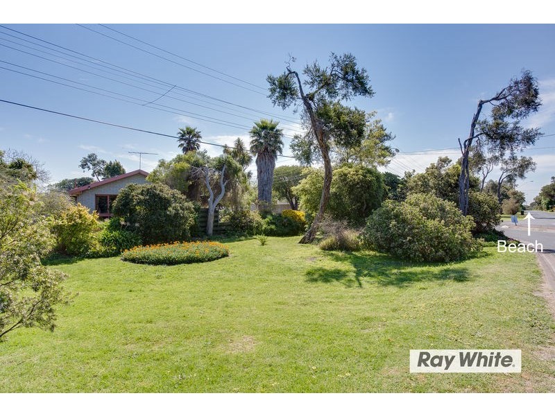 26 Government Road, Rye VIC 3941