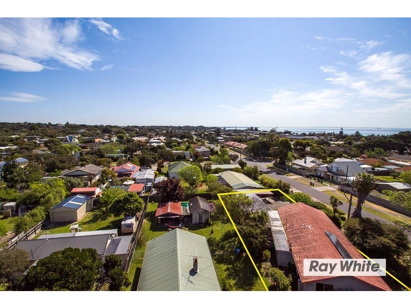 26 Government Road, Rye VIC 3941