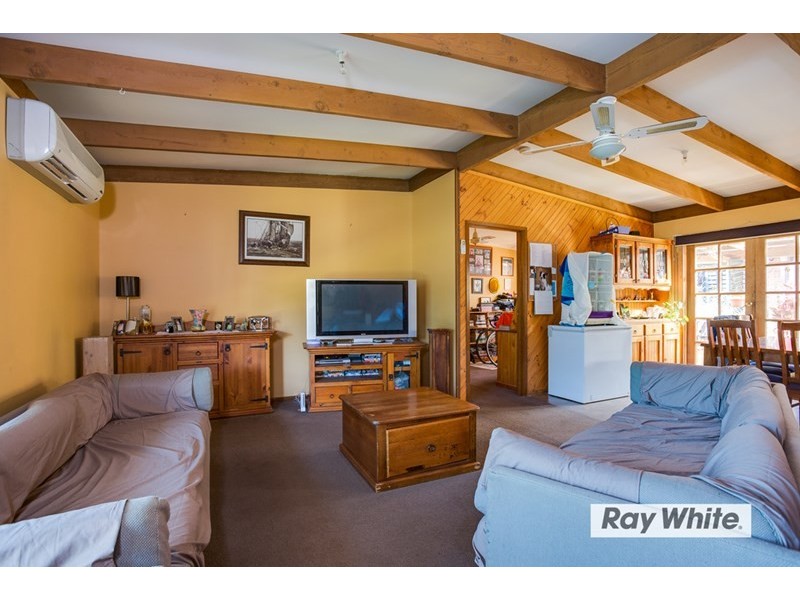 19 Hillview Avenue, Rye VIC 3941