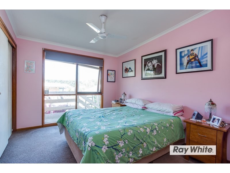 19 Hillview Avenue, Rye VIC 3941