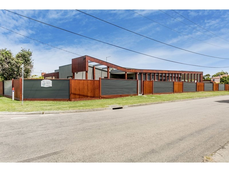 2 Maxwell Street, Blairgowrie VIC 3942