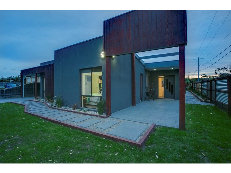 2 Maxwell Street, Blairgowrie VIC 3942