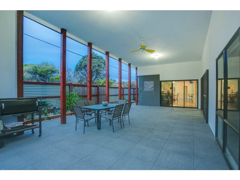 2 Maxwell Street, Blairgowrie VIC 3942