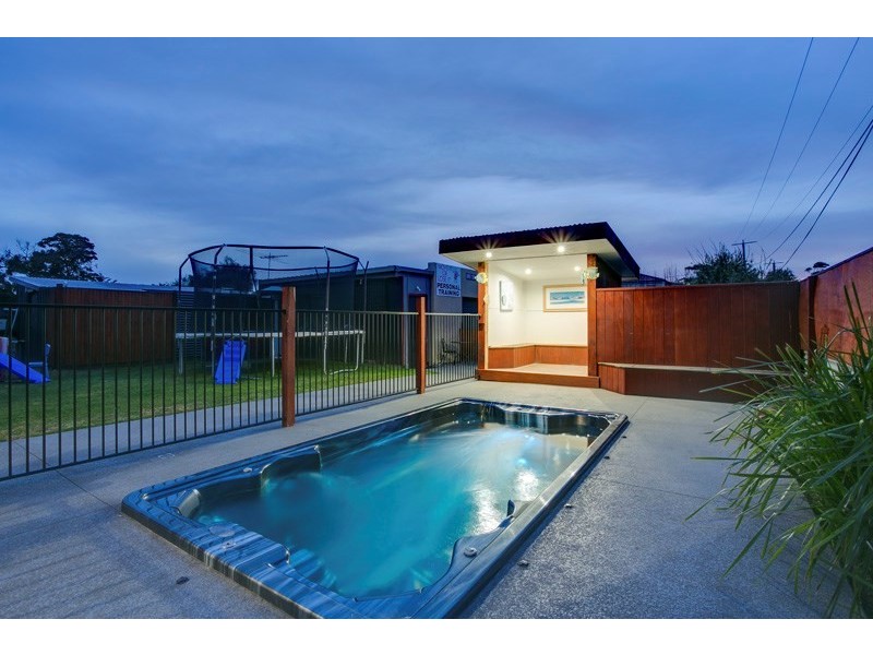 2 Maxwell Street, Blairgowrie VIC 3942