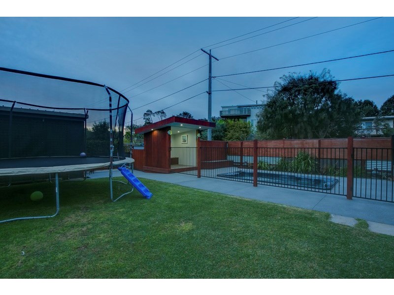 2 Maxwell Street, Blairgowrie VIC 3942