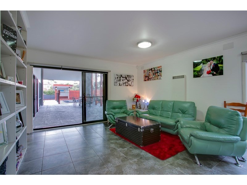 2 Maxwell Street, Blairgowrie VIC 3942