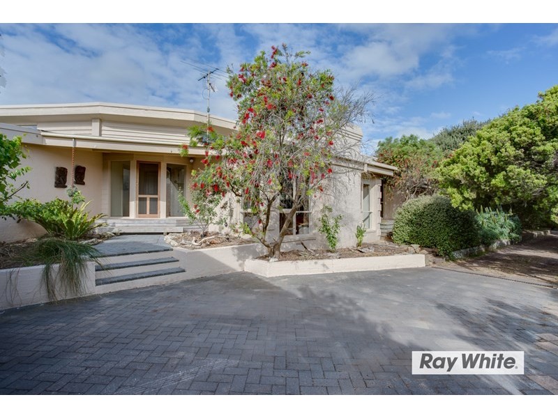 12-14 Gunida Court, St Andrews Beach VIC 3941