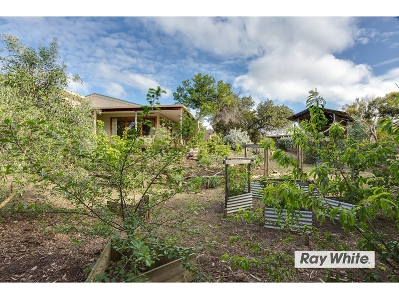 12-14 Gunida Court, St Andrews Beach VIC 3941