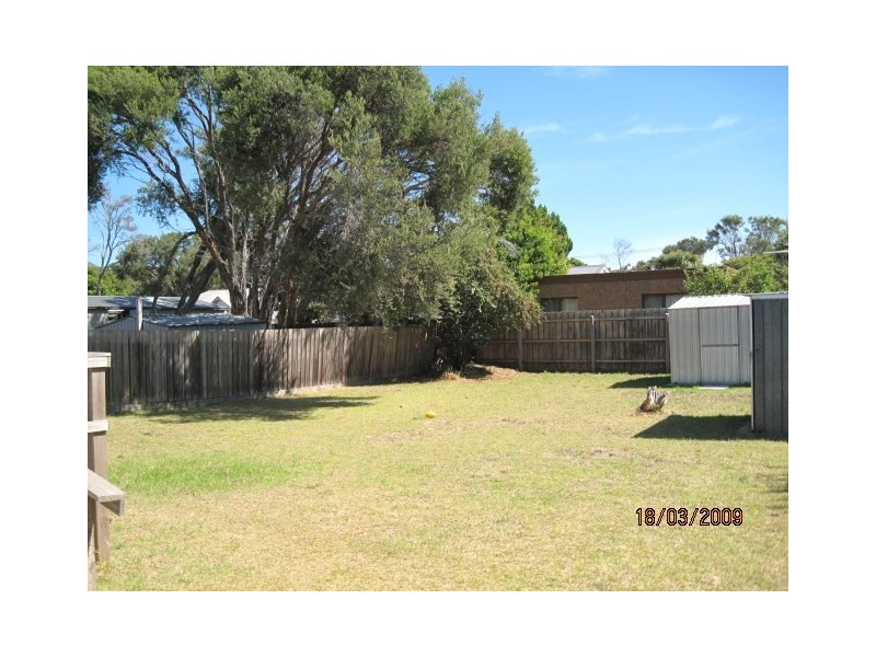 4 Doe Street, Rye VIC 3941