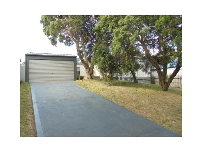 18 Peter Street, Rye VIC 3941