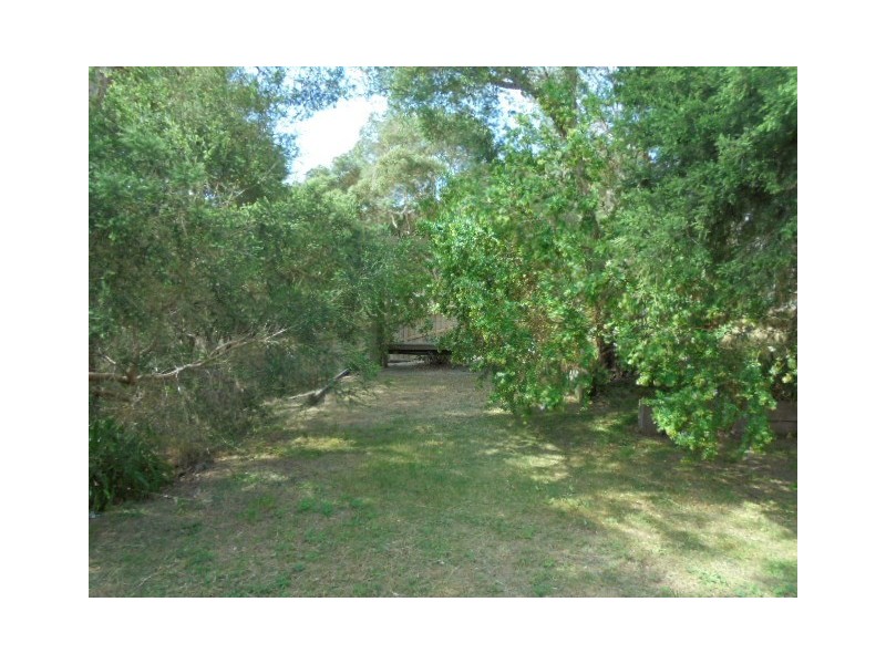 18 Peter Street, Rye VIC 3941