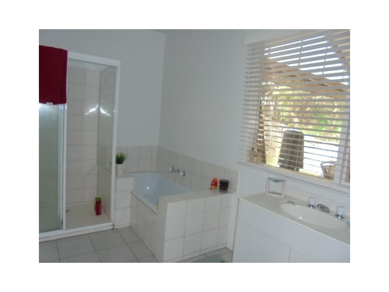 18 Peter Street, Rye VIC 3941