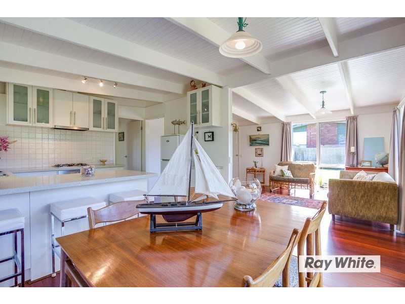 386 Sandy Road, St Andrews Beach VIC 3941