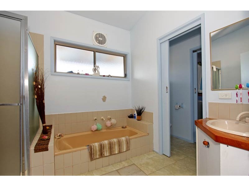 2 Higgins Court, Rye VIC 3941