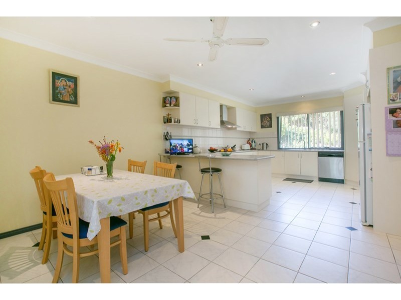 8 Yoorala Road, Rye VIC 3941