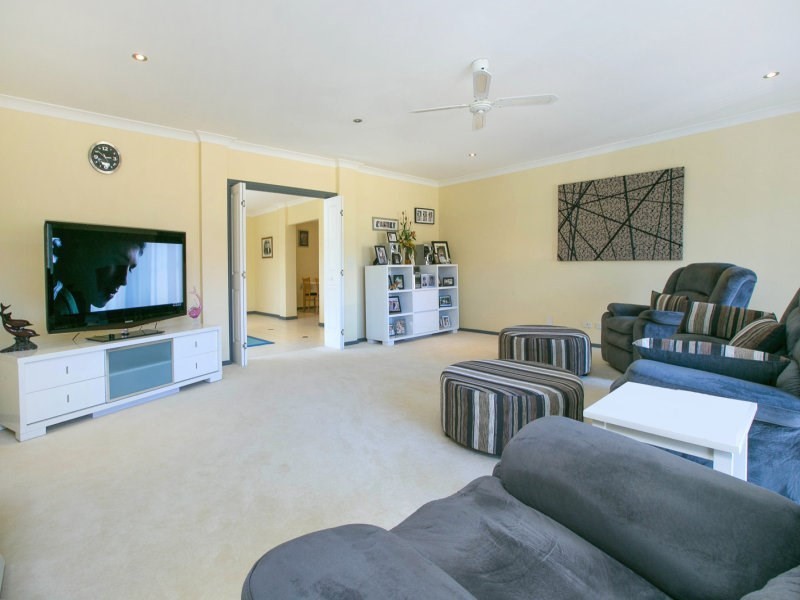 8 Yoorala Road, Rye VIC 3941