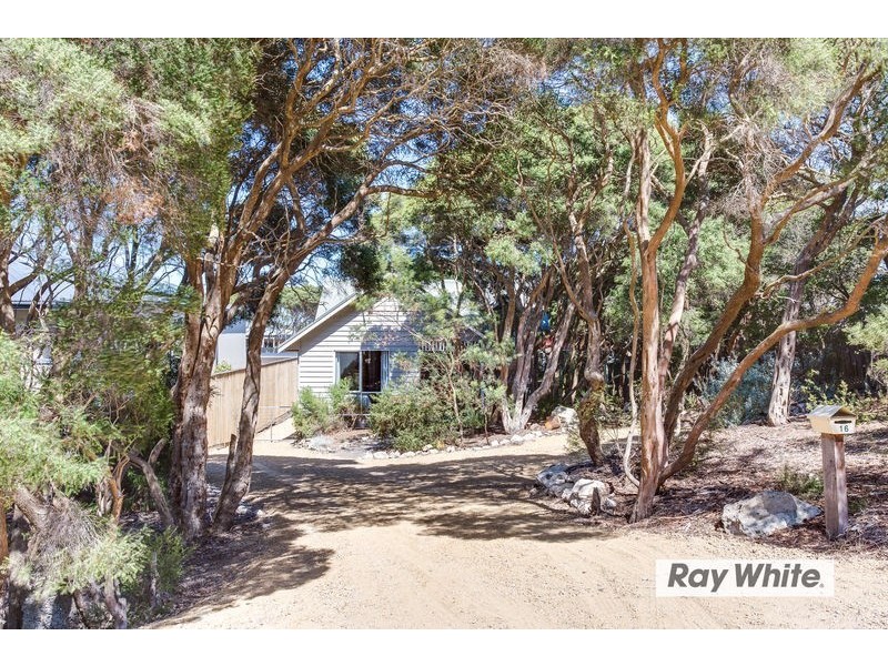 16 Sabato Street, Rye VIC 3941