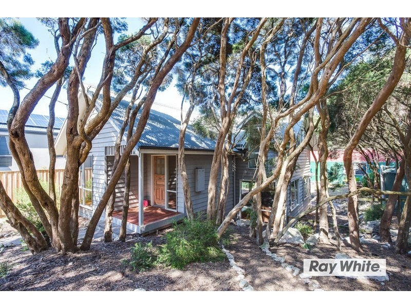 16 Sabato Street, Rye VIC 3941