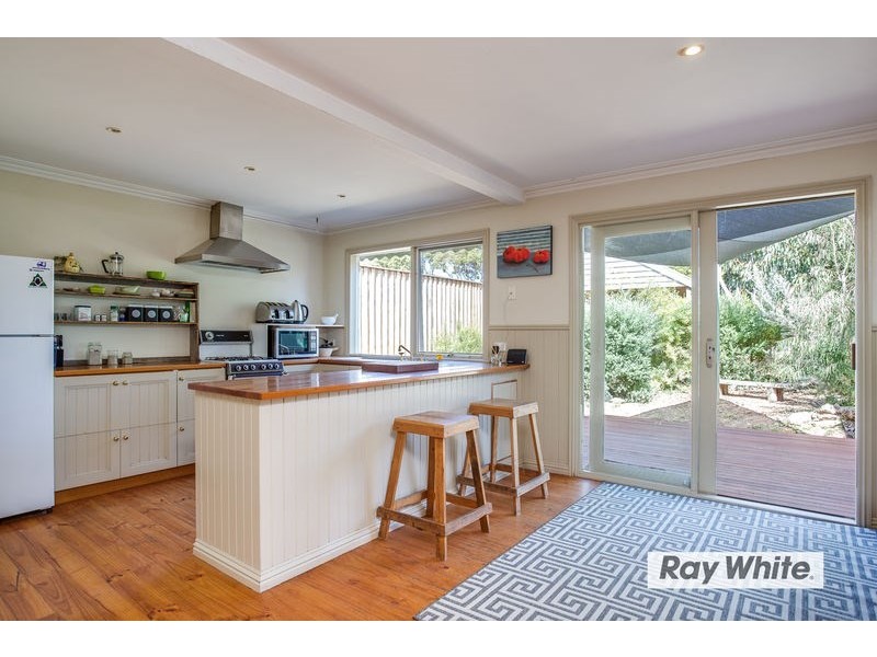 16 Sabato Street, Rye VIC 3941