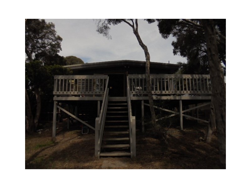 18 Milton Road, Rye VIC 3941