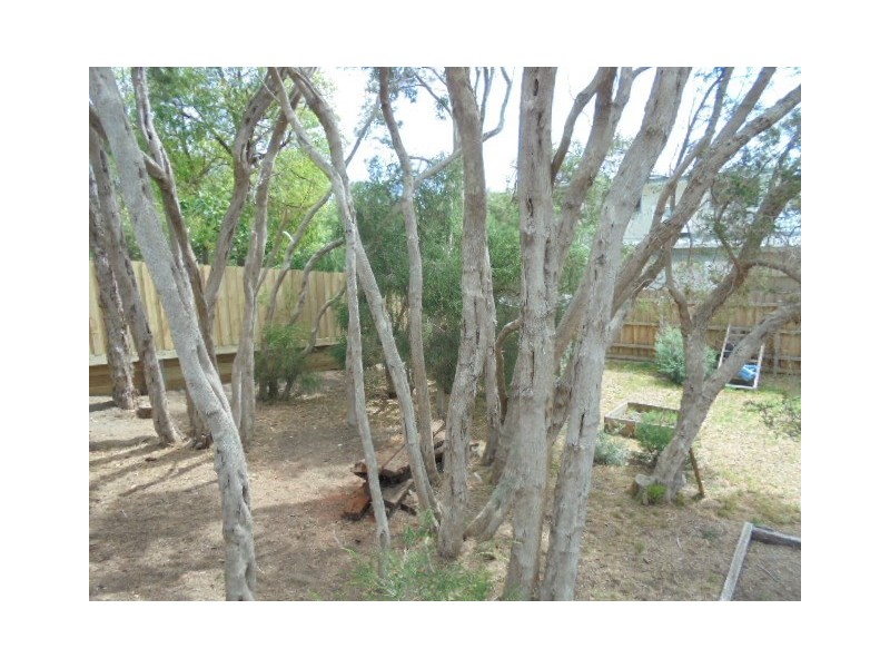 18 Milton Road, Rye VIC 3941