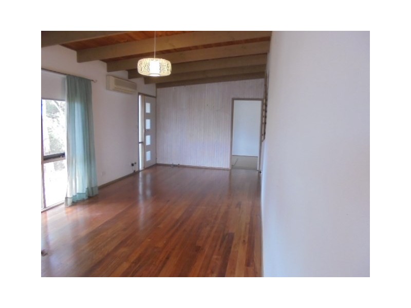 18 Milton Road, Rye VIC 3941