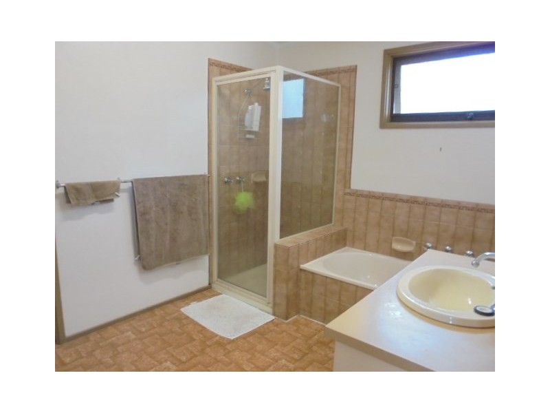 18 Milton Road, Rye VIC 3941