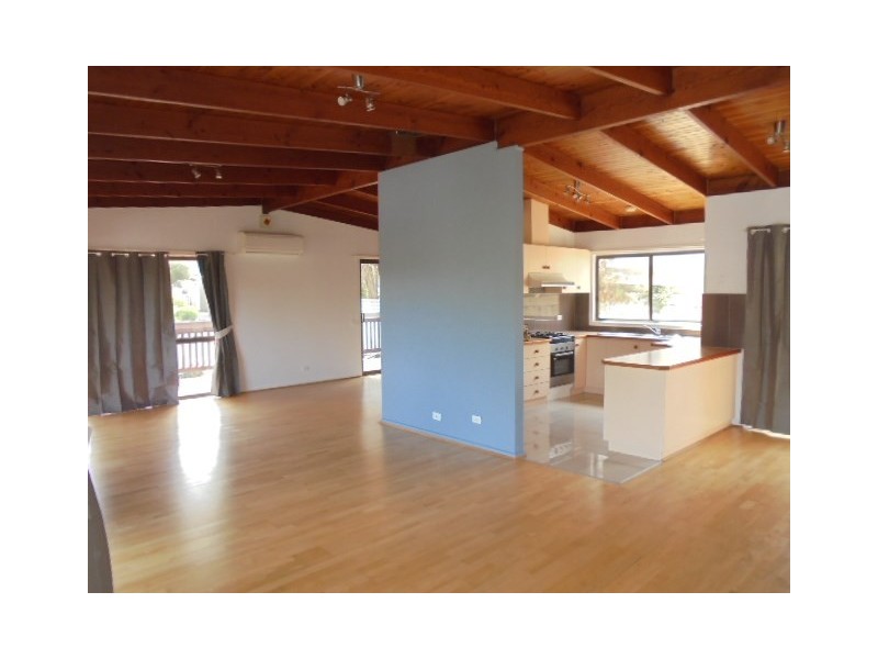 27 Wondaree Street, Rye VIC 3941