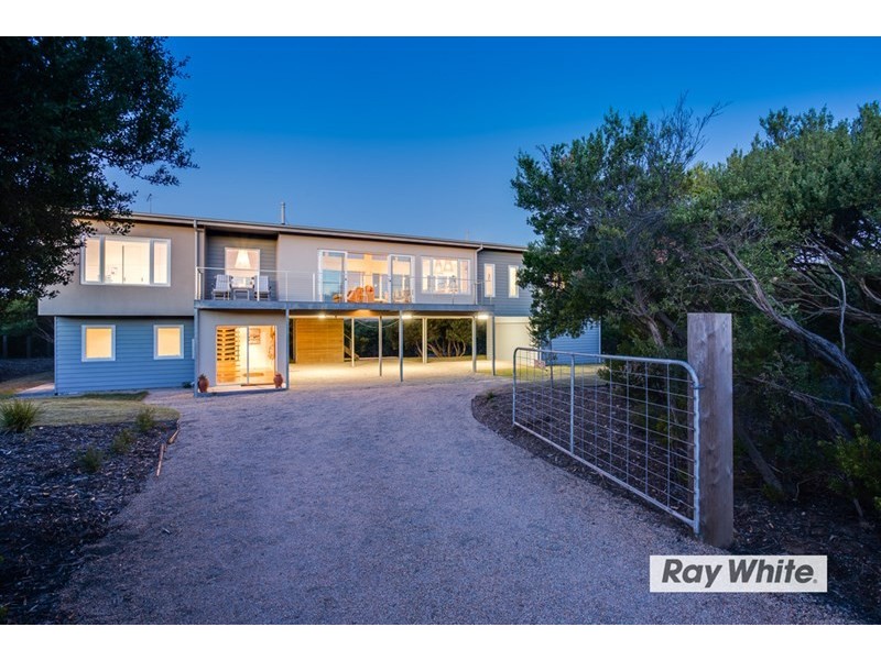 13-15 Constantine Avenue, St Andrews Beach VIC 3941