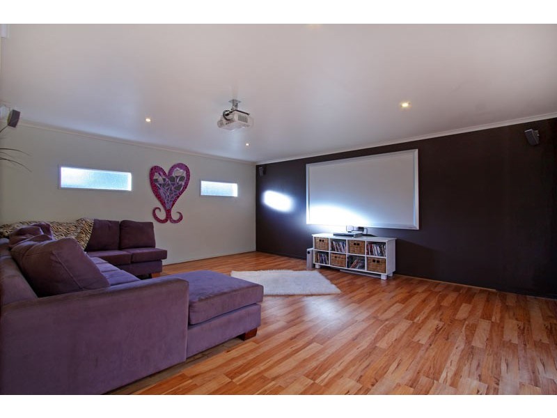 51 Wingara Drive, Rosebud West VIC 3940