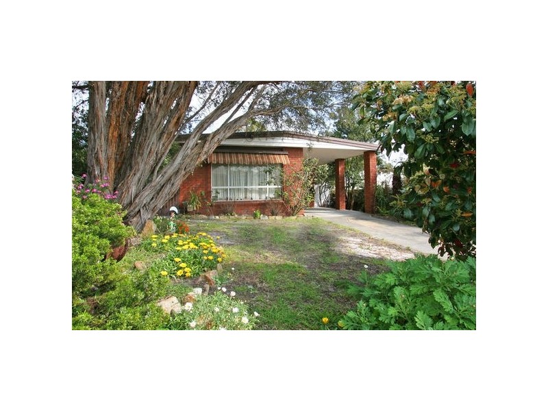 126 Eighth Avenue, Rosebud VIC 3939