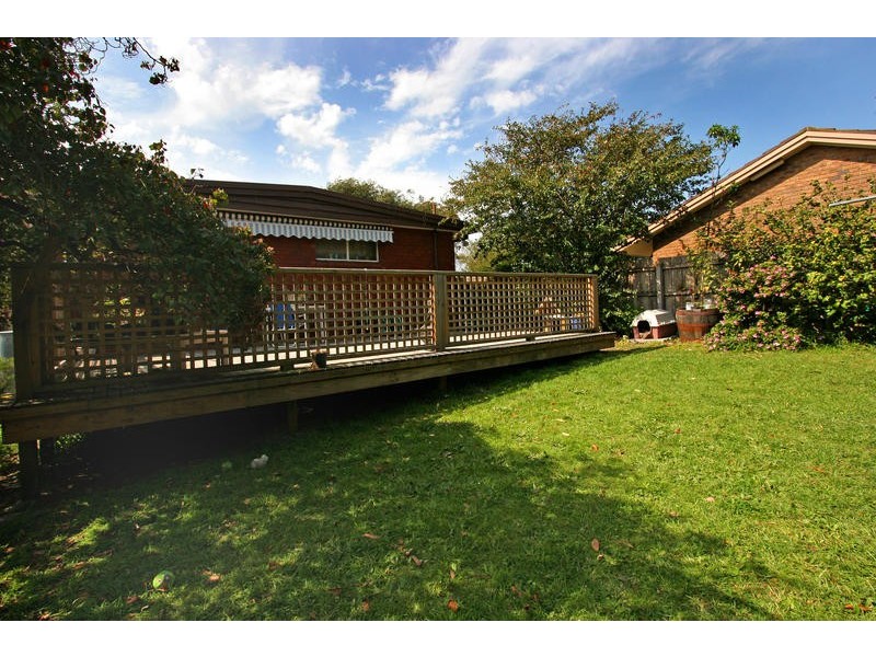 126 Eighth Avenue, Rosebud VIC 3939