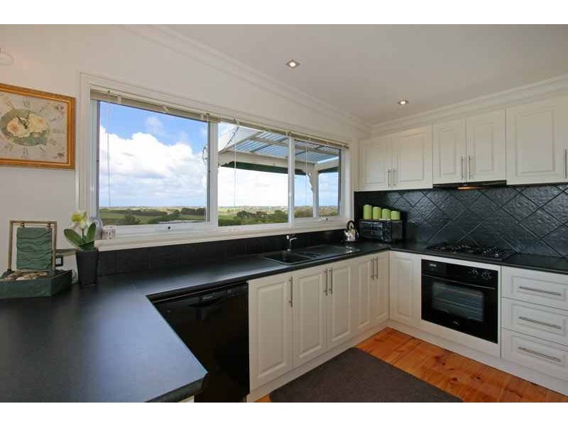 36 Fairhills Drive, Rye VIC 3941