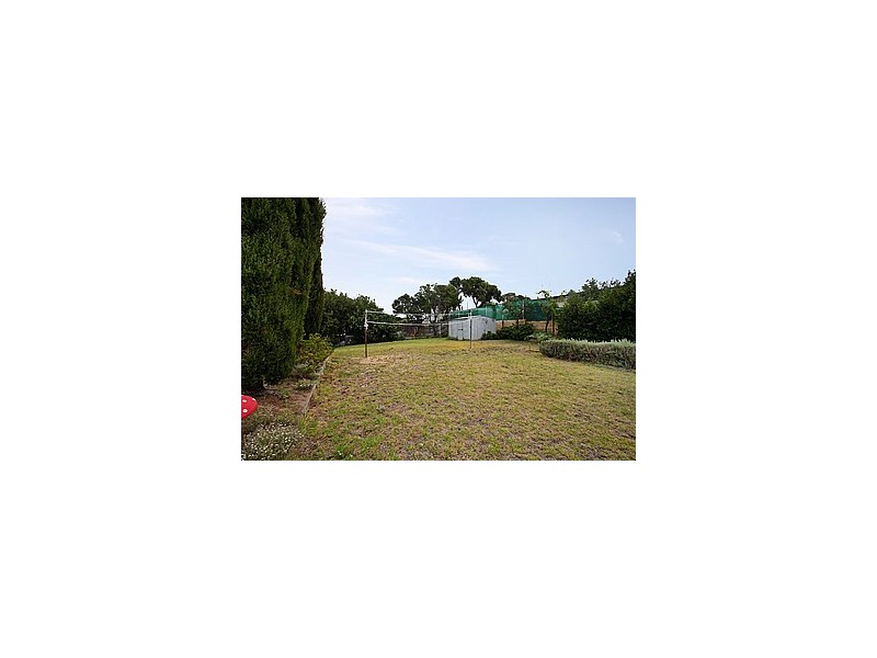 64 Preston Street, Rye VIC 3941