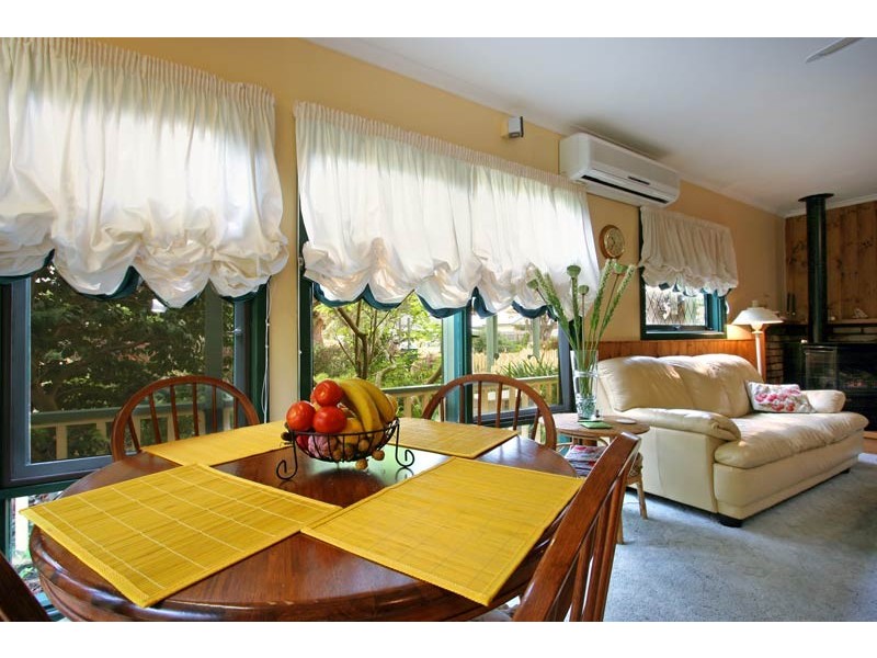 18 Lyon Street, Rosebud VIC 3939