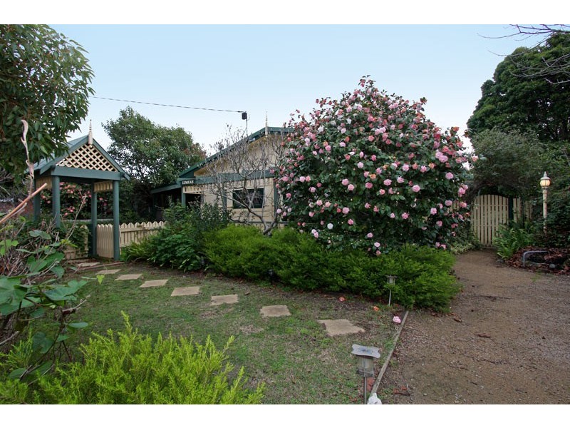 18 Lyon Street, Rosebud VIC 3939