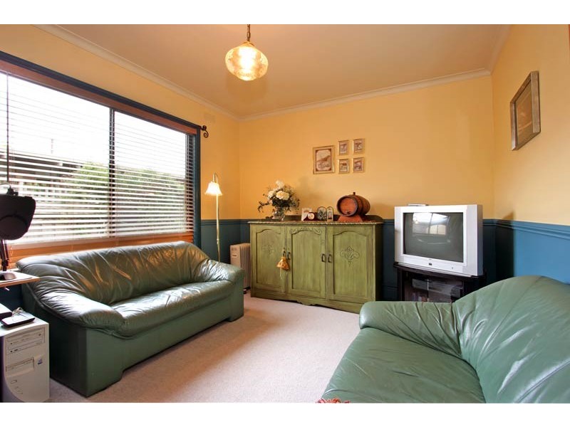 18 Lyon Street, Rosebud VIC 3939