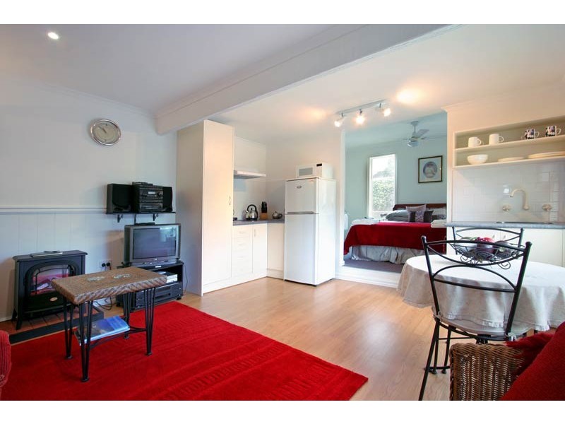 18 Lyon Street, Rosebud VIC 3939