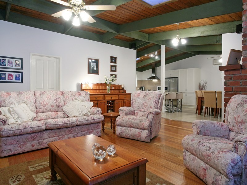 384 Sandy Road, St Andrews Beach VIC 3941