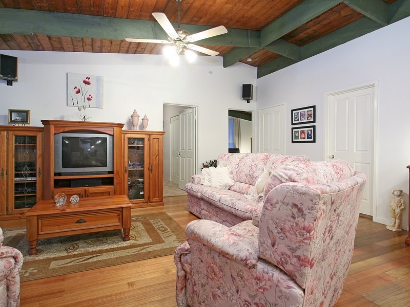 384 Sandy Road, St Andrews Beach VIC 3941