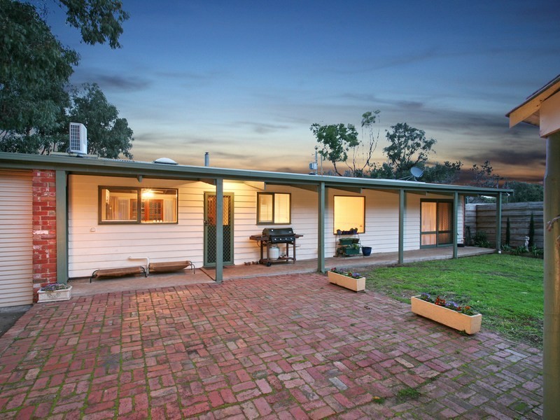 384 Sandy Road, St Andrews Beach VIC 3941