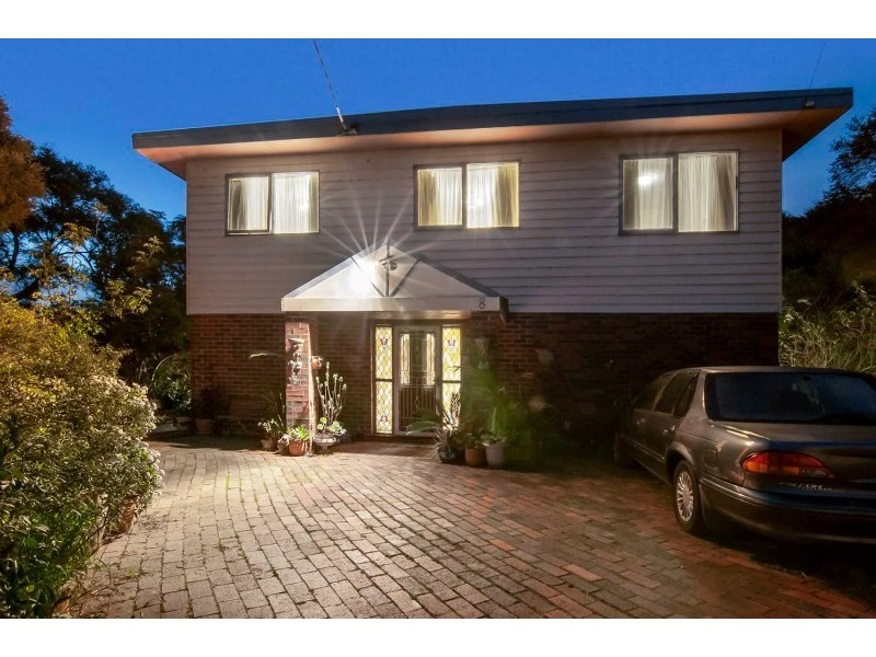 8 Nalong Street, Rye VIC 3941