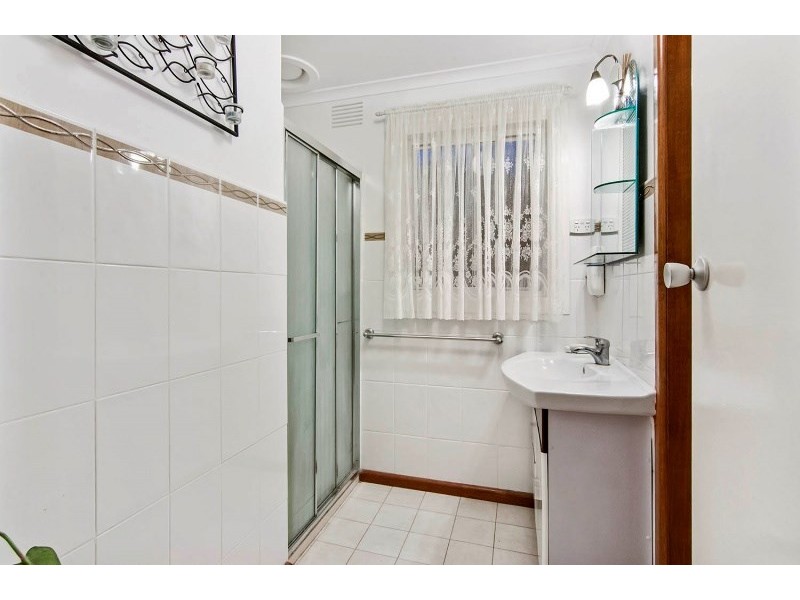 8 Nalong Street, Rye VIC 3941