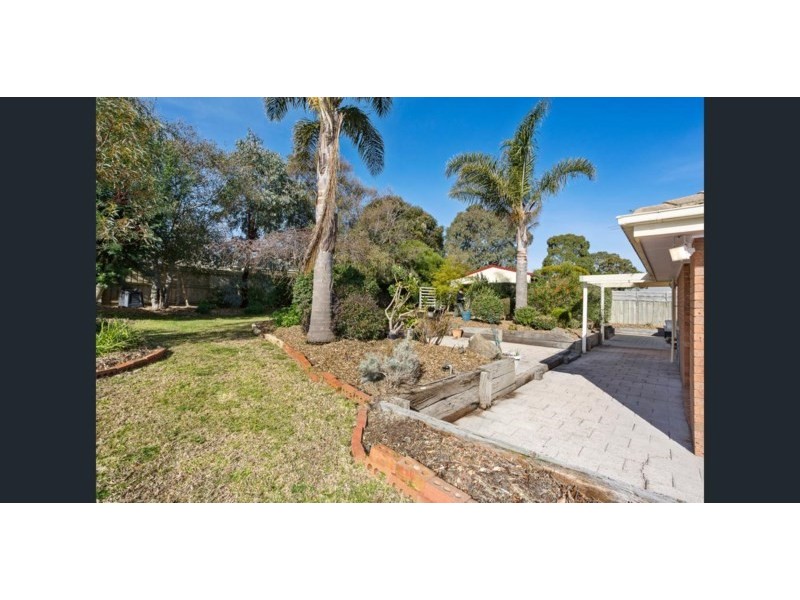 8 Fiona Court, Mount Martha VIC 3934