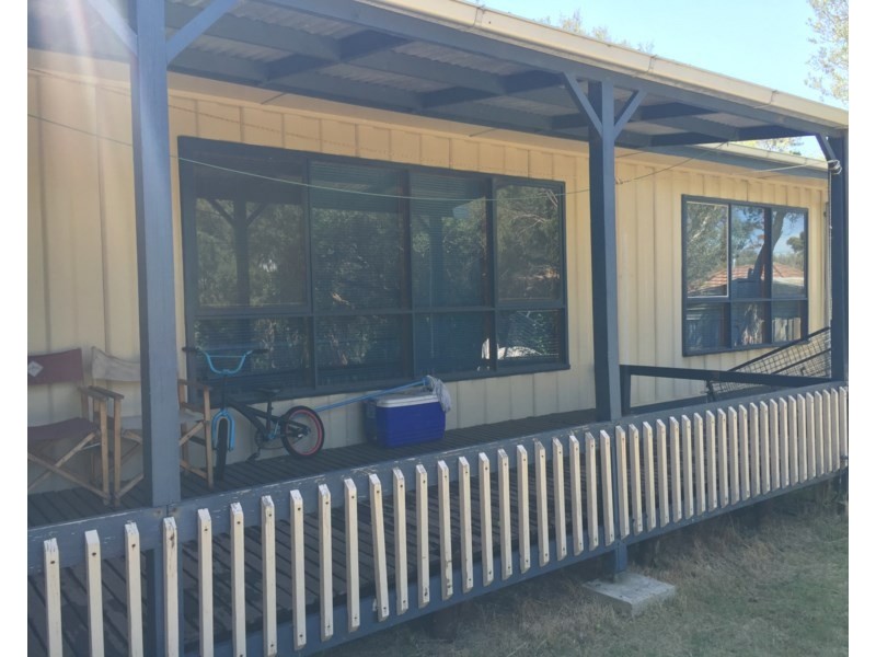 121 Weeroona Street, Rye VIC 3941