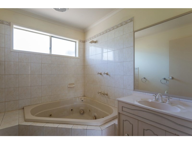 8 Nero Avenue, St Andrews Beach VIC 3941