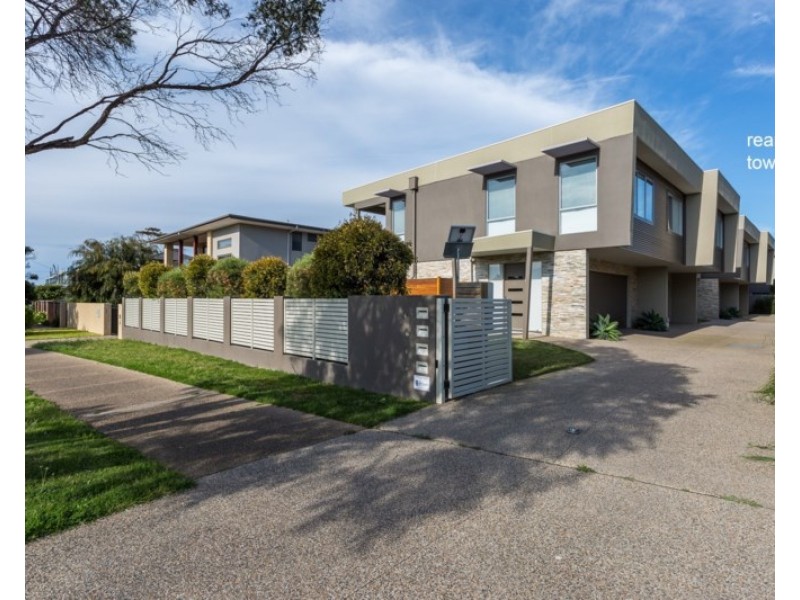 4/11 Weir Street, Rye VIC 3941
