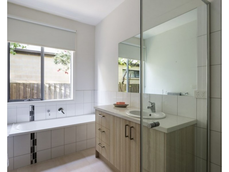 4/11 Weir Street, Rye VIC 3941