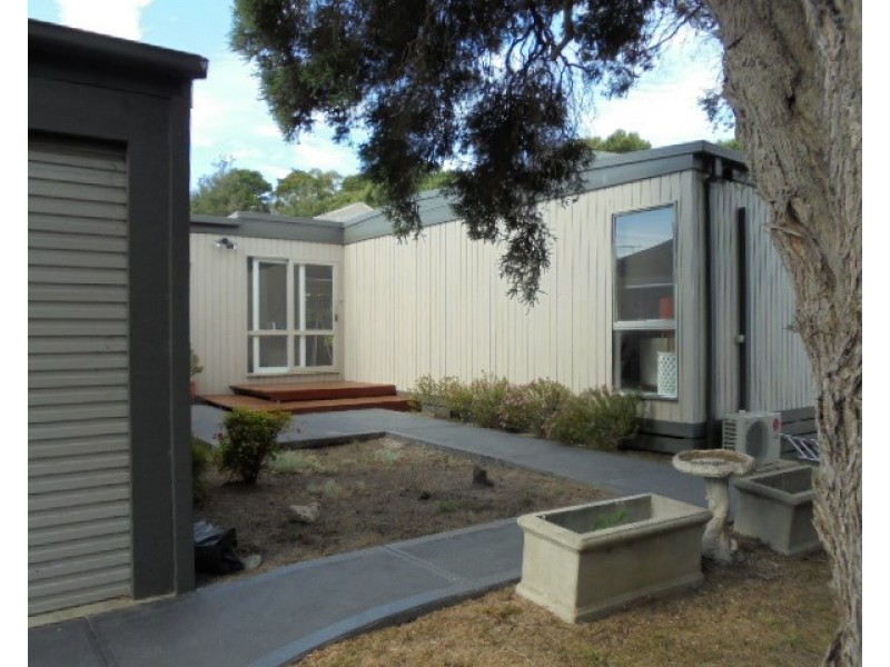 18 Peter Street, Rye VIC 3941