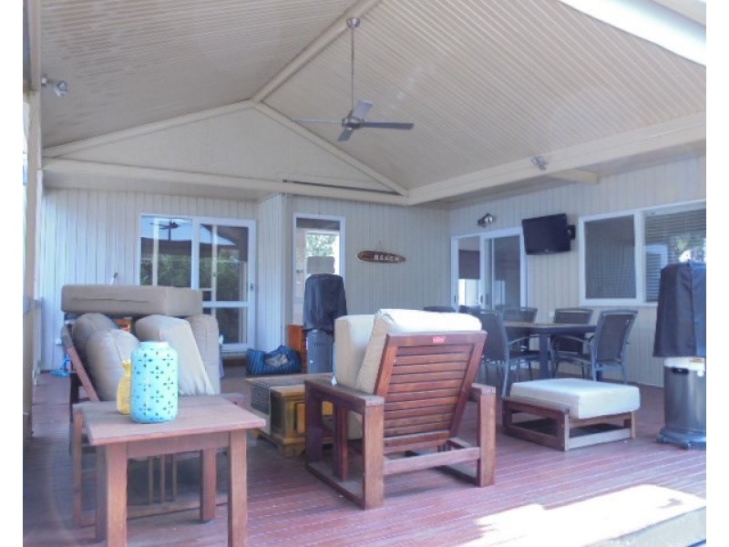 18 Peter Street, Rye VIC 3941